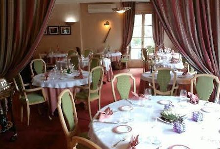 Hotel La Chaum'Yerres Chaumes-en-Brie Exterior foto